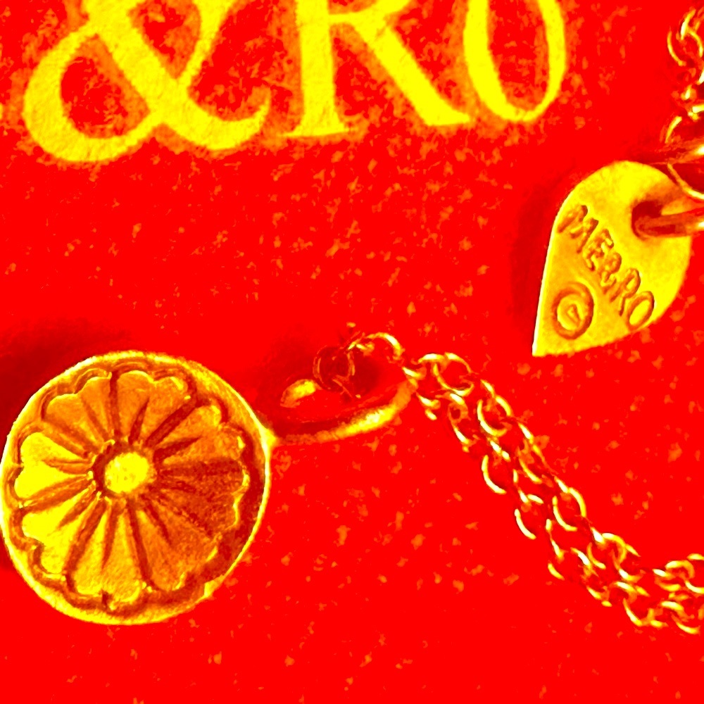 WOW POSHMARK - Authentic Me & Ro 10K Gold Engraved Reversible Pendant 10K Chain - Picture 15 of 16